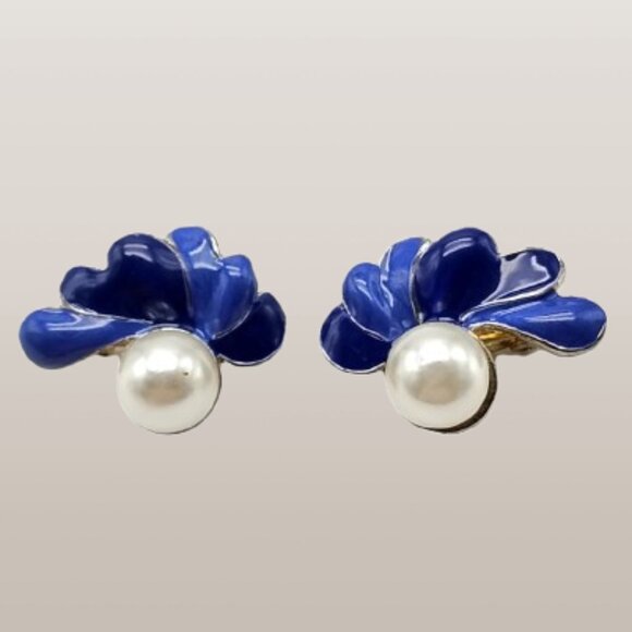 Vintage Blue Enamel Flower Clip-on Earrings with Pearl Centers Statement Jewelry - Picture 1 of 7
